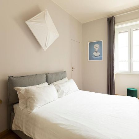 Duomo Big Apartment Милан Экстерьер фото